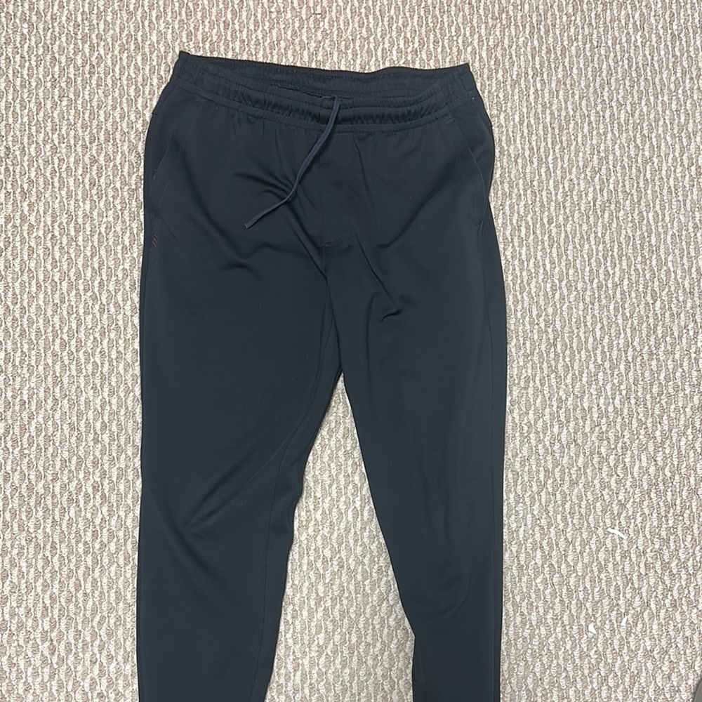 RHONE Black Sweatpants Tapered Fit Lightweight, sized M